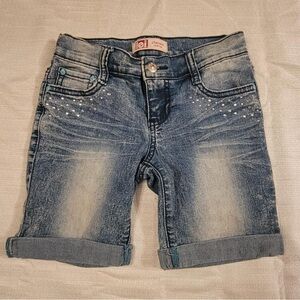 LEI vintage girls low rise 7 regular kids Blue Denim Shorts with Silver Button